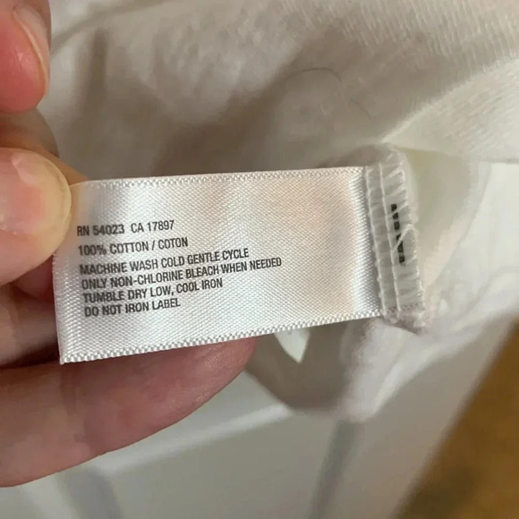 Like new women’s GAP BODY white pullover sz medium hoodie - Picture 4 of 6